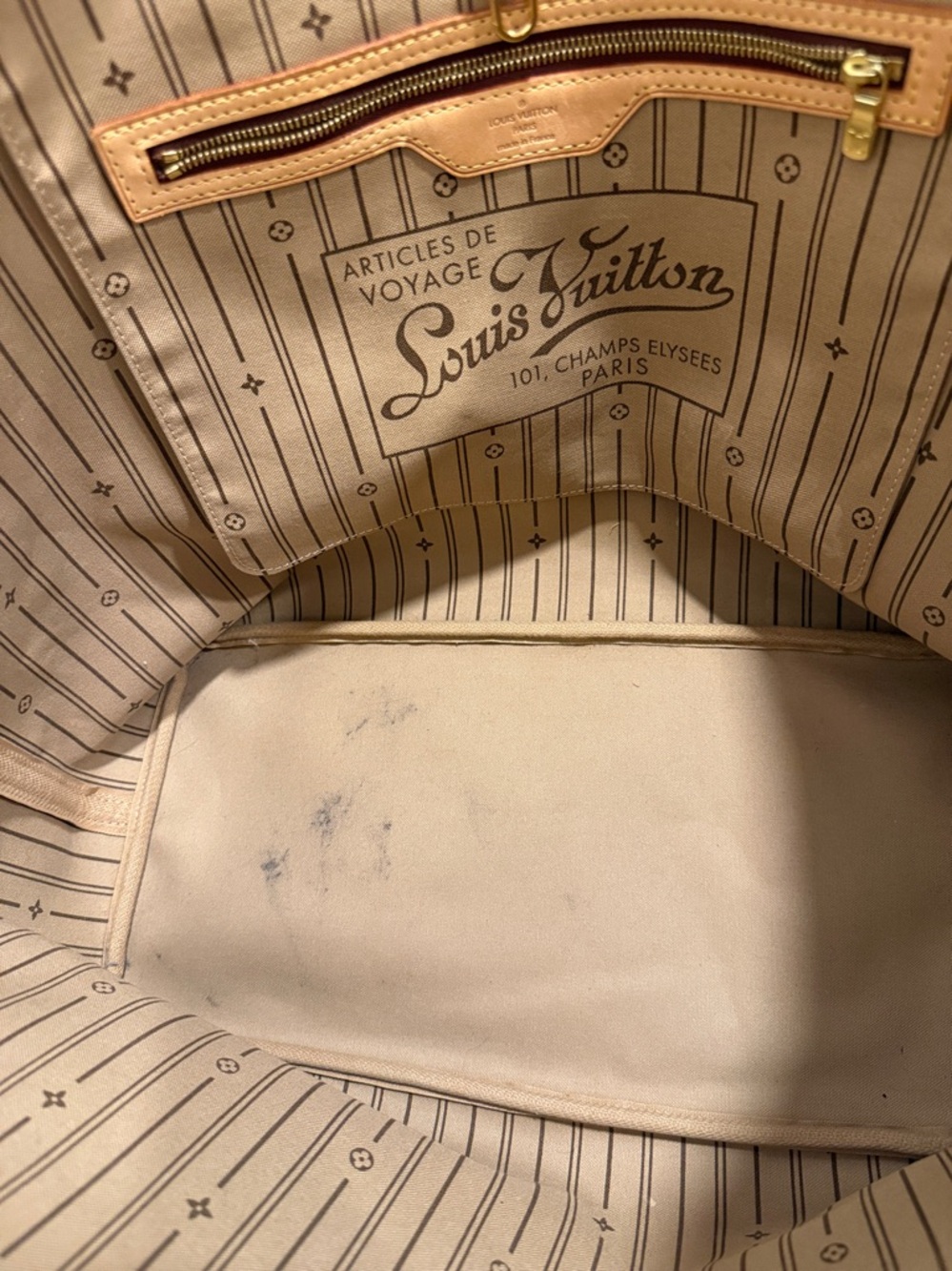 Louis Vuitton Neverfull  Gm Monogram Tote - Picture 8 of 9